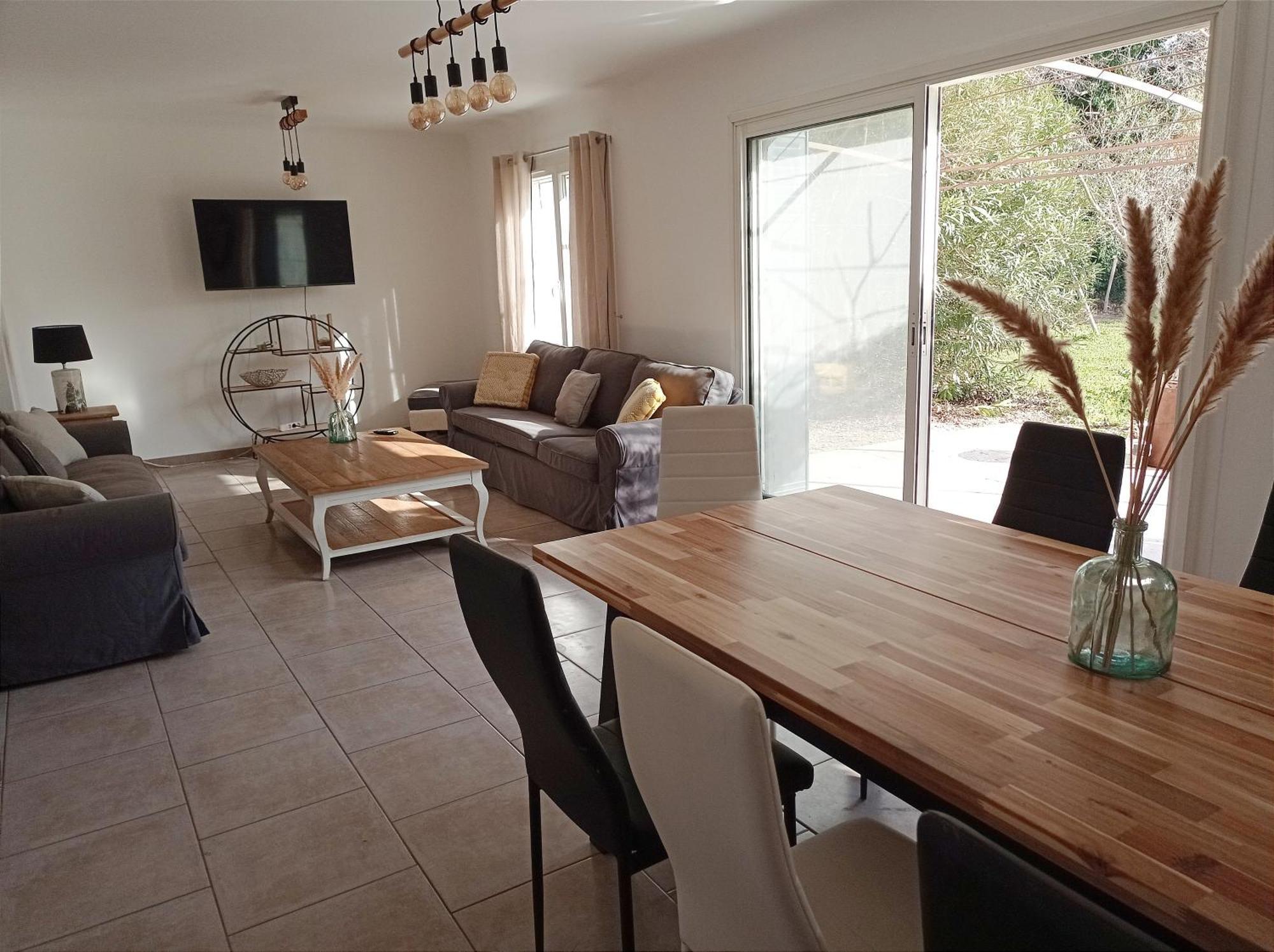 Le Mas Neuf 1752 Arlés Habitación foto